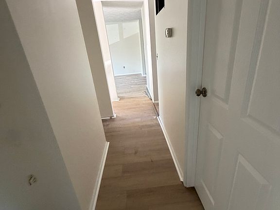 5th image of 1282 Firethorne Dr