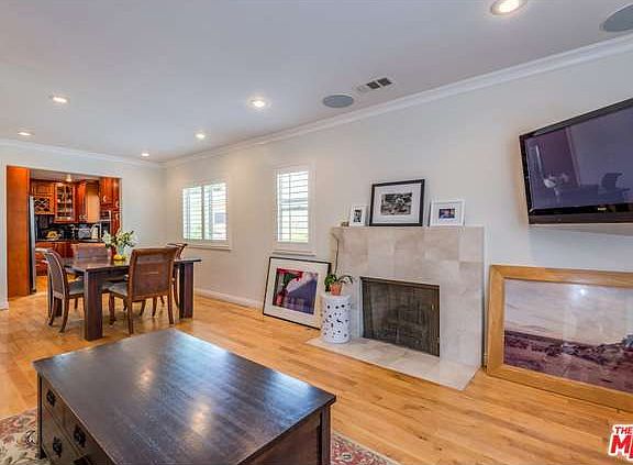 4th image of 11354 Regent St