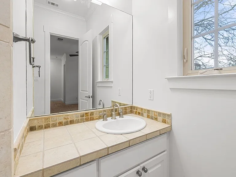 1607 Chelsea Ln — Photo 46