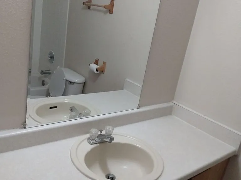 345 N 5th St #71 — Photo 4