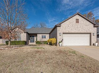 1914 Quinlan Ave, Lowell, AR 72745