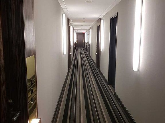 2nd image of 3018 Yonge St #810
