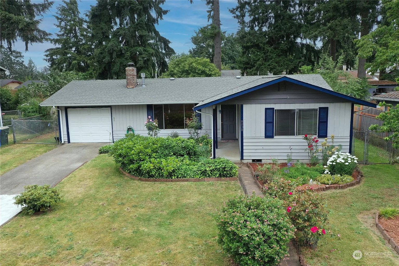 8838 Quinault Drive NE photo 1