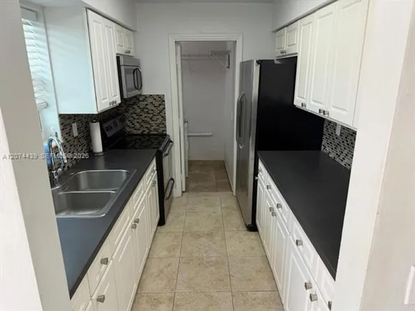 1000 NW 76th Ter #1000, Hollywood, FL 33024