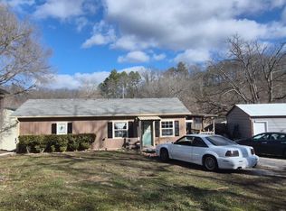 81 Claybough St, Reeds Spring, MO 65737