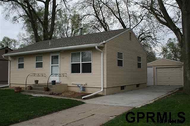 1st image of 1009 W 29th Ave