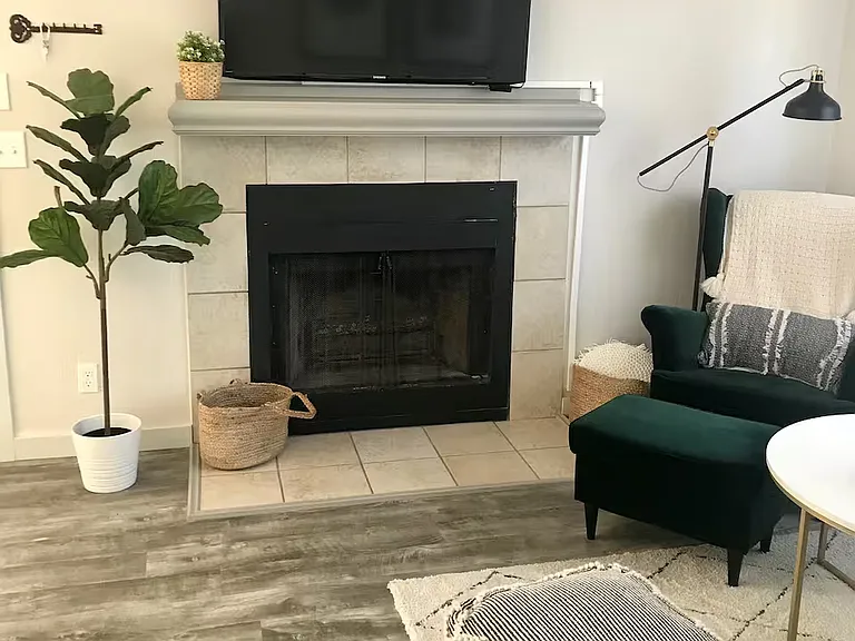 5963 Ross Ave #101 — Photo 3