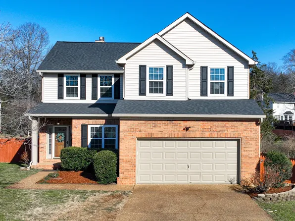 2201 Falcon Creek Dr, Franklin, TN 37067