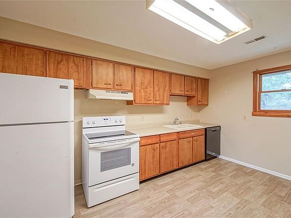 5th image of 9725 Collings Dr