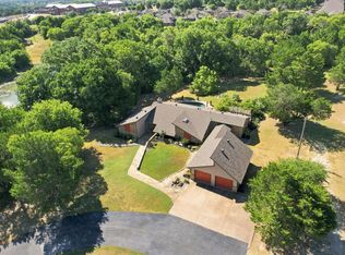 3840 Mockingbird Ln, Midlothian, TX 76065