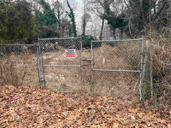 7209 Samuel Dr, Millville, NJ 08332
