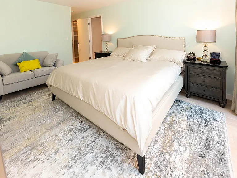 1163 Cordova St W — Photo 16