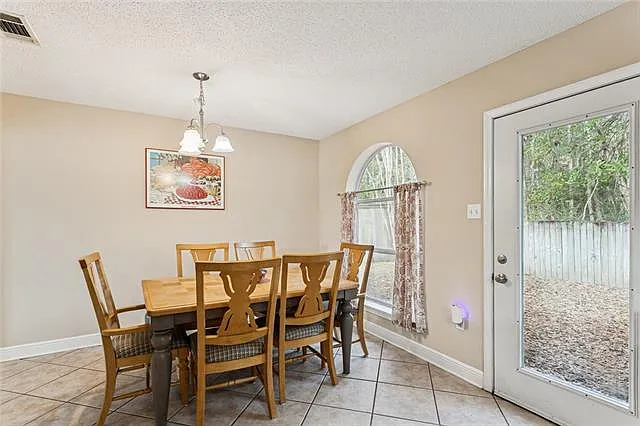 1171 Viola St — Photo 5