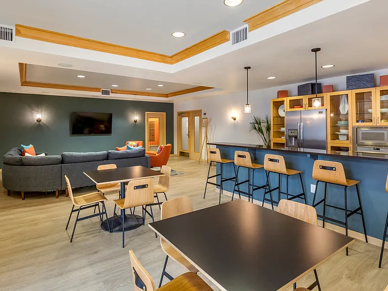 The Enclave Luxury Apartments — Photo 32