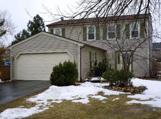 1663 Cumberland Rd, Aurora, IL 60504