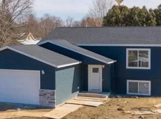 20 Sunset Blvd SW, Elgin, MN 55932