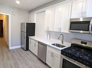 58-35 69th Ave #3, Ridgewood, NY 11385