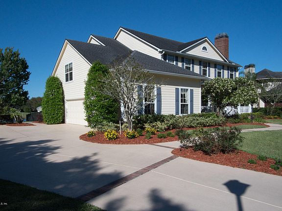 3rd image of 12649 Mission Hills Cir N