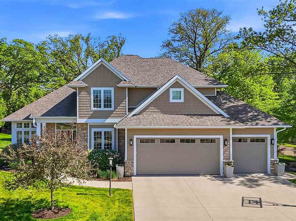 1st image of 302 Windmill Pl