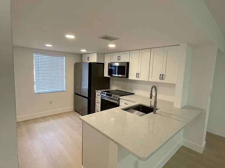 106 Palmetto Ct #106 — Photo 5