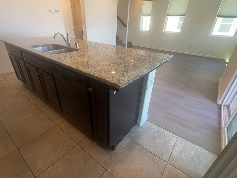 166 Barker Ln — Photo 16