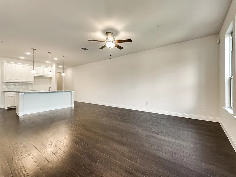 1245 Wiltshire Dr — Photo 11