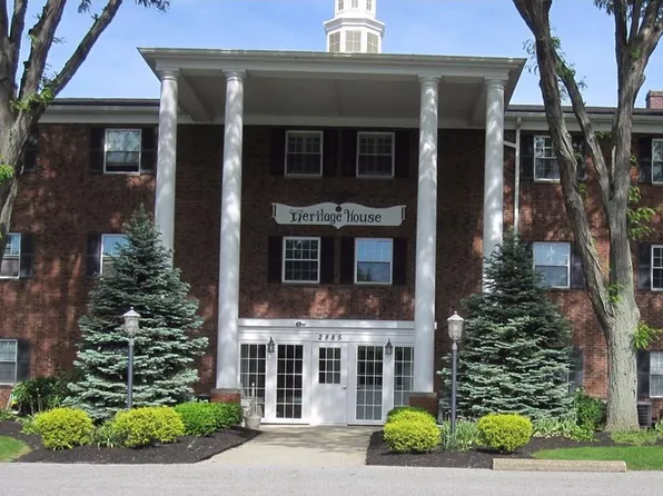 2885 Pease Dr APT 215, Rocky River, OH 44116