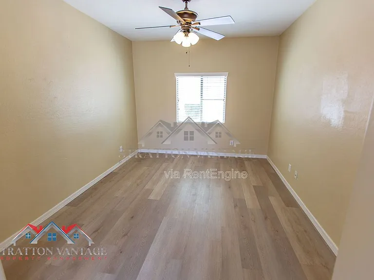 4685 E Laurel Ave — Photo 13