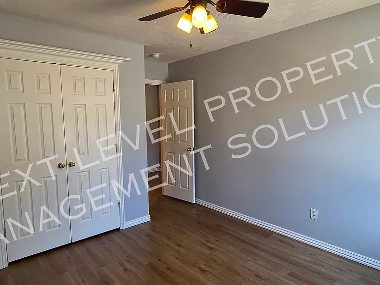 613 E Kimberly — Photo 14
