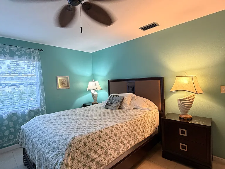 1708 E Crawford Cir — Photo 8