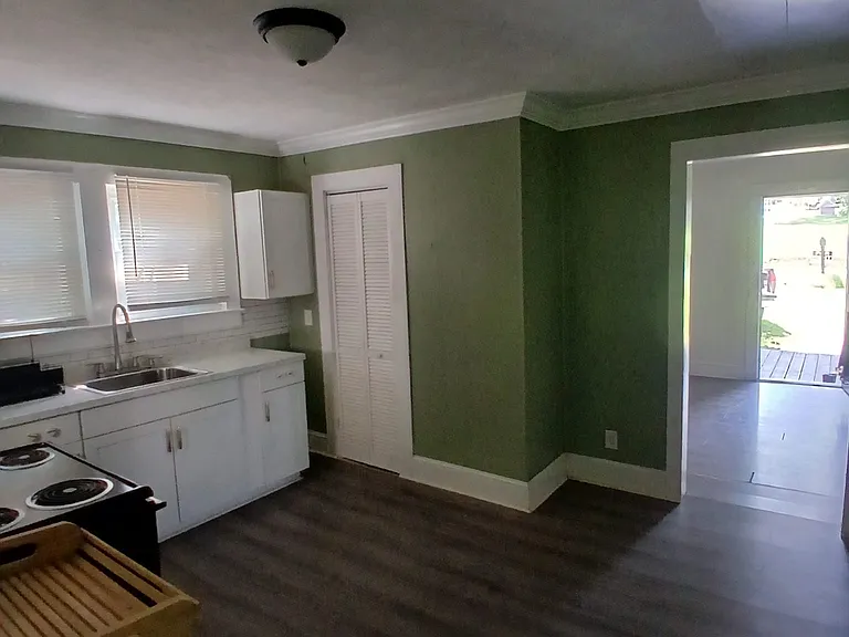 1910 Old Farmer Rd #1910 — Photo 12