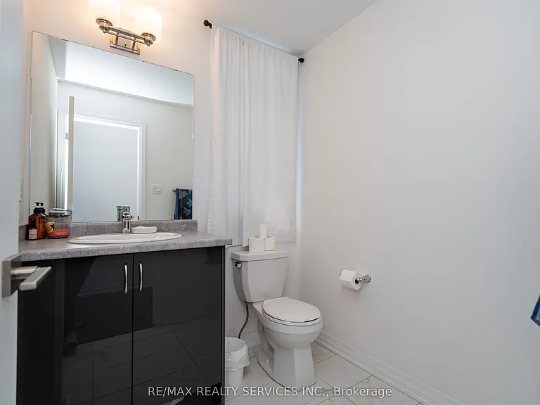 3700 Quayside Dr — Photo 31