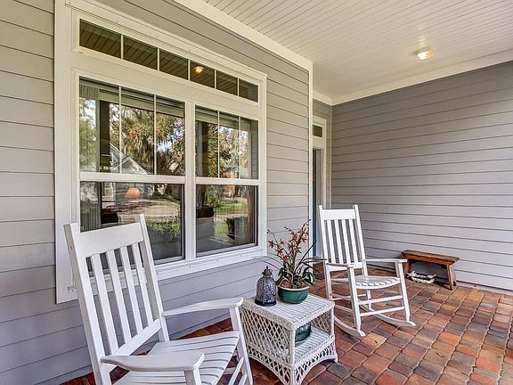 4th image of 1610 Highland Dunes Way