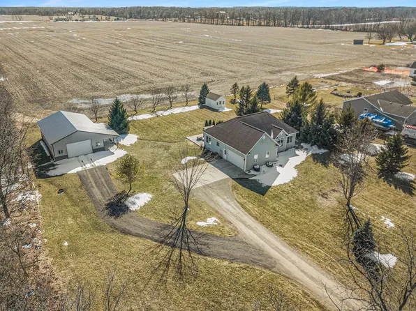 11752 Britton Rd, Byron, MI 48418