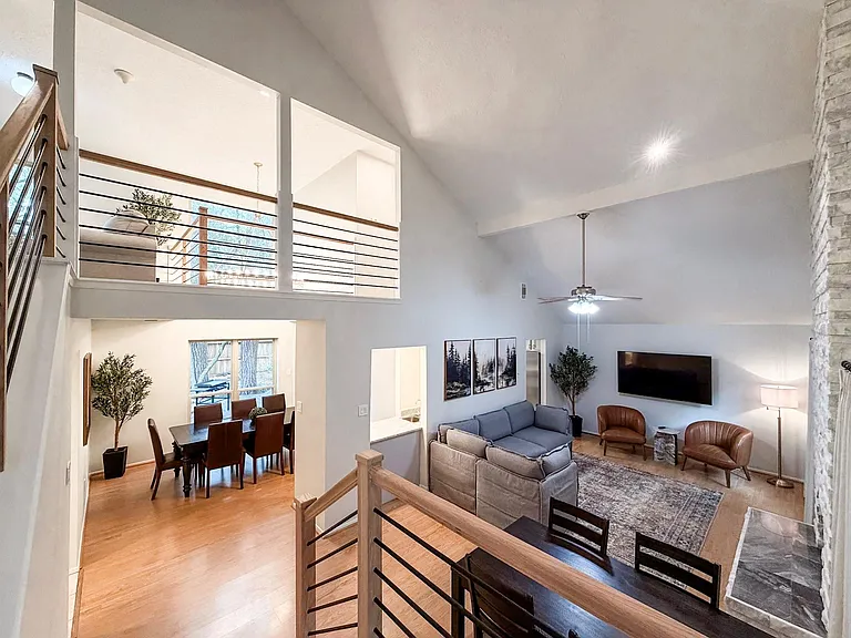 29 Pinewood Forest Ct — Photo 4