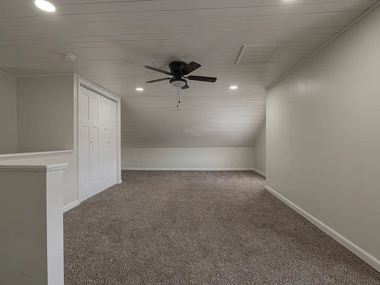 51 W Fairview St — Photo 19