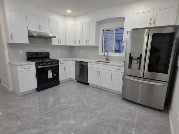 (undisclosed Address), Staten Island, NY 10306