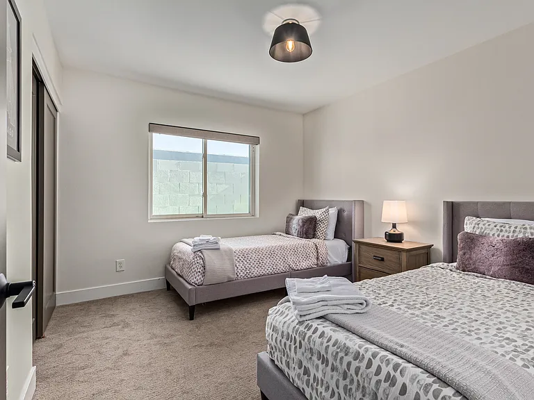 5202 E Karen Dr — Photo 20