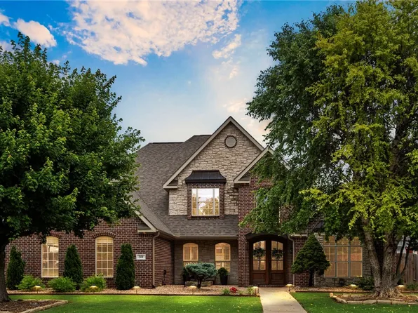 501 SE Fullerton St, Bentonville, AR 72712