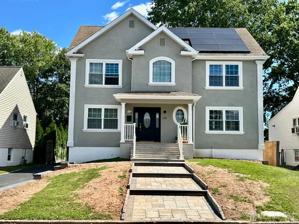 119 Bedford Ave, Iselin, NJ 08830