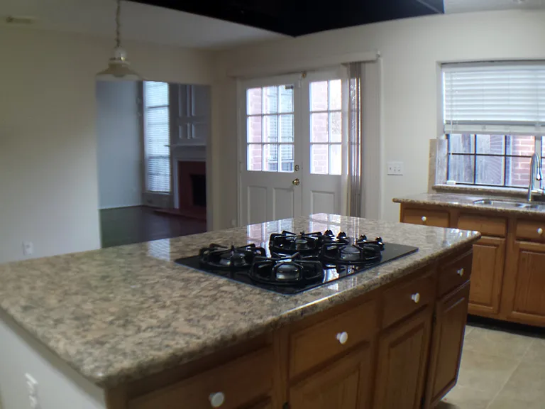 2319 Mill Creek Dr — Photo 11