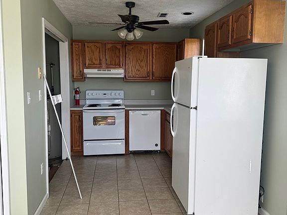 3rd image of 58 Snow Hill Church Rd