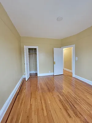Rented by Aida Home Realty | media 16