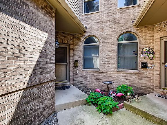 4th image of 6727 N Cicero Ave