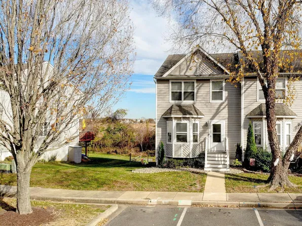 7975 Delores Ct, Chesapeake Beach, MD 20732