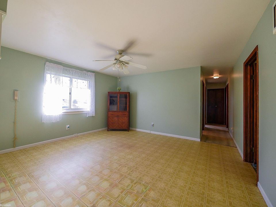 6039 Belle River Rd, photo 18