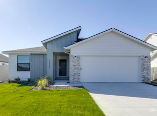 11041 Cart St, Caldwell, ID 83605