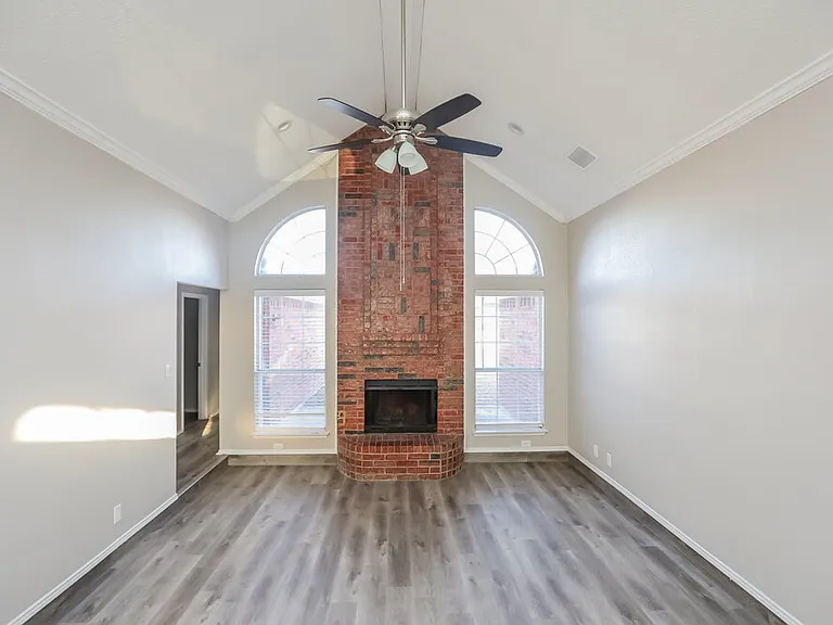 708 Brees Dr — Photo 3