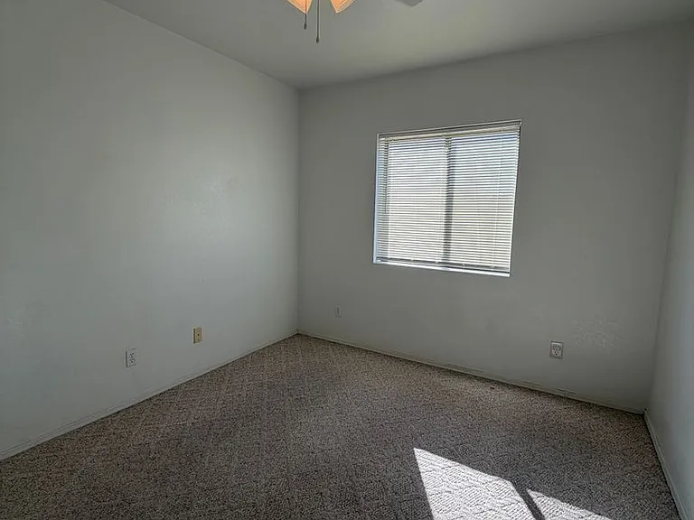 Greenlee1205 — Photo 4