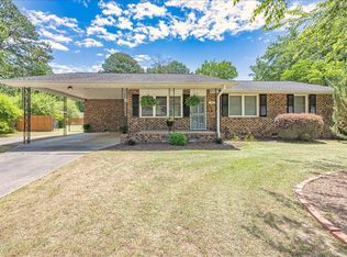 416 E Griswold St, Selma, NC 27576